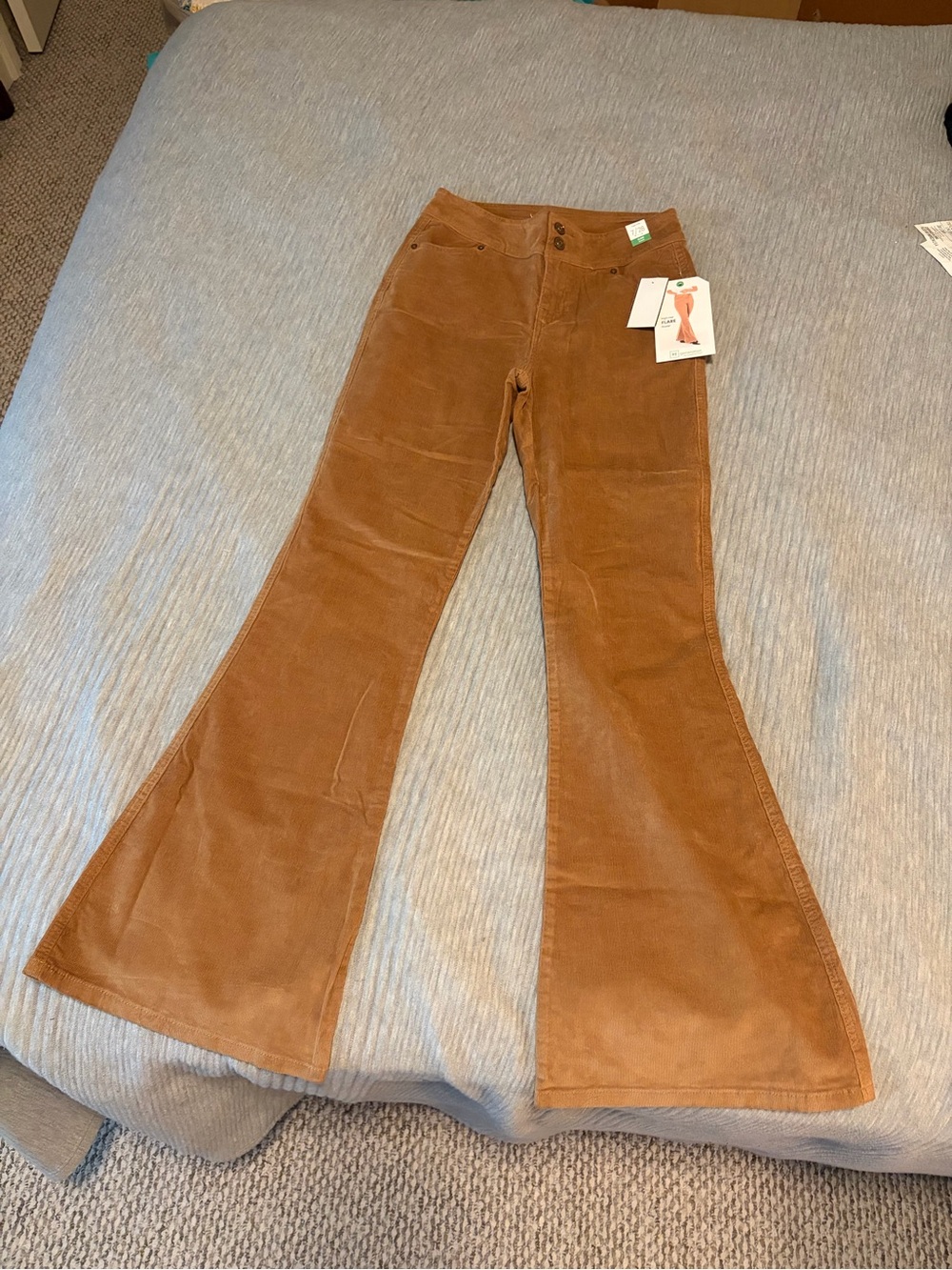 NWT Macy's Celebrity Pink ReGENERATION High Rise Tan Corduroy Flares, Size 7/28